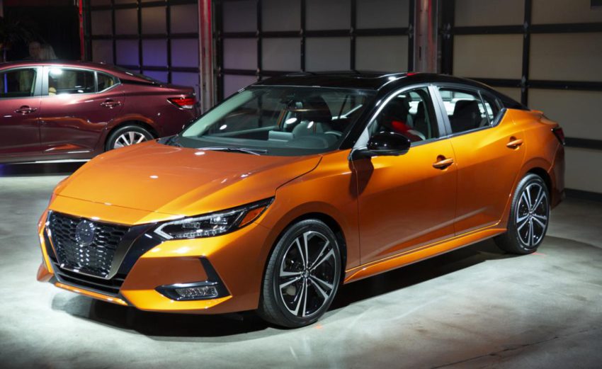 Novo Nissan Sentra laranja com teto preto