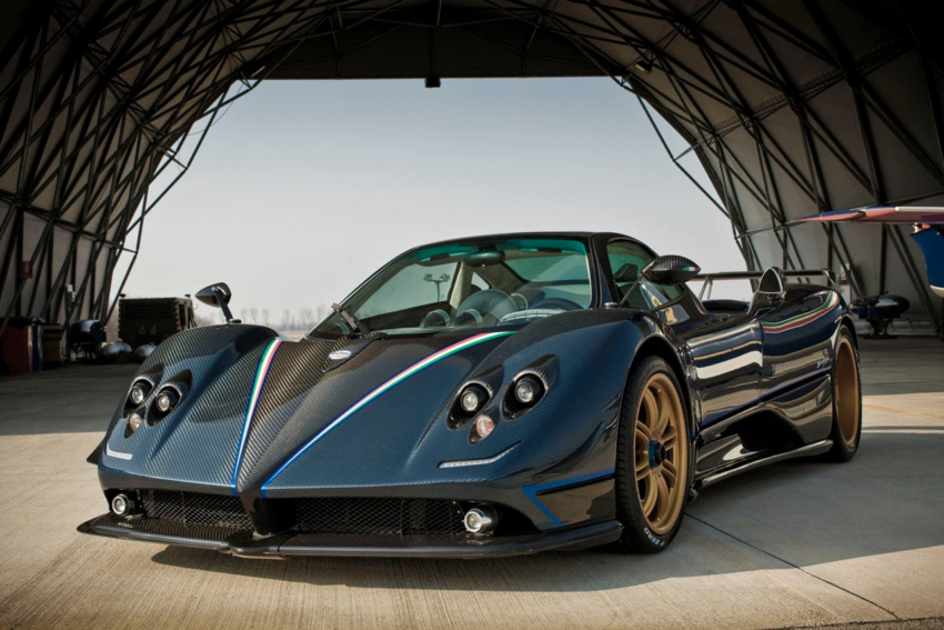 Pagani Huayra Tricolore - carro seriado mais caro do mundo