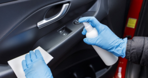 higienização do carro por dentro